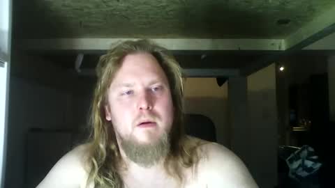 Snapshot of thenewdude1992 chatting on 3, 2, 2025 thenewdude1992 online show from 3, 2, 2025