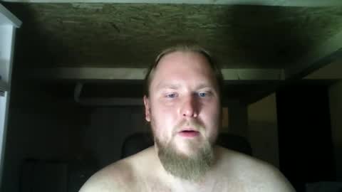 Snapshot of thenewdude1992 chatting on 14, 2, 2025 thenewdude1992 online show from 14, 2, 2025