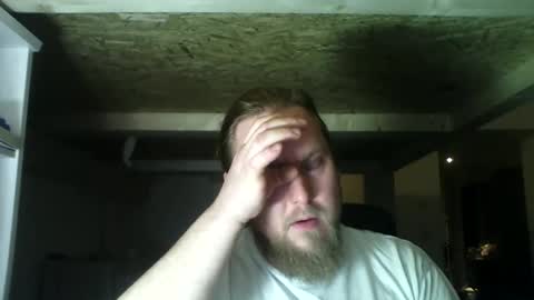 Snapshot of thenewdude1992 chatting on 21, 2, 2025 thenewdude1992 online show from 21, 2, 2025