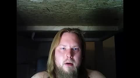 Snapshot of thenewdude1992 chatting on 27, 2, 2025 thenewdude1992 online show from 27, 2, 2025