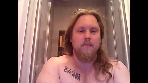 thenewdude1992 online show from 16, 10, 2025