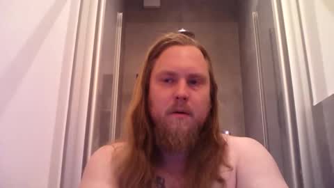 Snapshot of thenewdude1992 chatting on 7, 11, 2025 thenewdude1992 online show from 7, 11, 2025