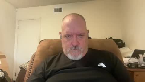 Snapshot of thenewganon chatting on 19, 5, 2026 thenewganon online show from 19, 5, 2026