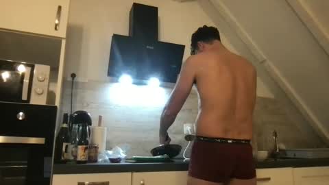 Snapshot of thenudeworldrover chatting on 23, 2, 2025 thenudeworldrover online show from 23, 2, 2025