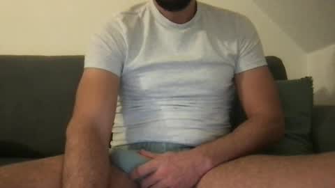 Snapshot of thenudeworldrover chatting on 25, 2, 2025 thenudeworldrover online show from 25, 2, 2025