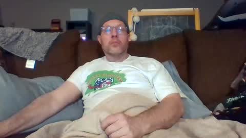 Snapshot of theo6974z chatting on 11, 5, 2026 theo6974z online show from 11, 5, 2026
