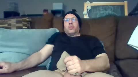 Snapshot of theo6974z chatting on 18, 5, 2026 theo6974z online show from 18, 5, 2026