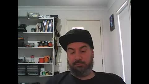 Snapshot of theozbeardguy chatting on 29, 10, 2025 aussiebeard online show from 29, 10, 2025