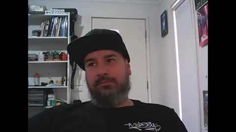Snapshot of theozbeardguy chatting on 14, 11, 2025 aussiebeard online show from 14, 11, 2025