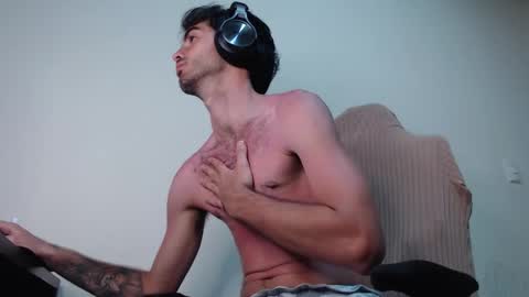 Santiago Enrique online show from 24, 2, 2026