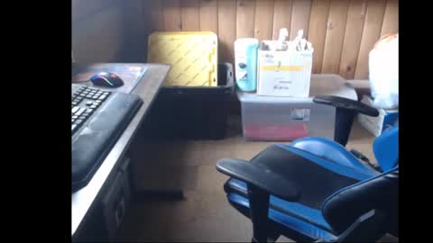 Snapshot of therealbigcheese0695 chatting on 1, 3, 2025 therealbigcheese0695 online show from 1, 3, 2025