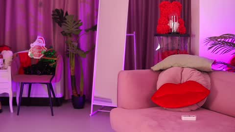 Snapshot of therealfallingangel chatting on 18, 12, 2024 Deea online show from 18, 12, 2024