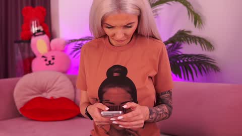 Snapshot of therealfallingangel chatting on 31, 1, 2025 Deea online show from 31, 1, 2025