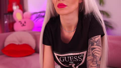 Snapshot of therealfallingangel chatting on 2, 2, 2025 Deea online show from 2, 2, 2025