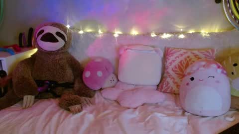 Snapshot of therealmadameceleste chatting on 6, 1, 2025 Madame Celeste online show from 6, 1, 2025