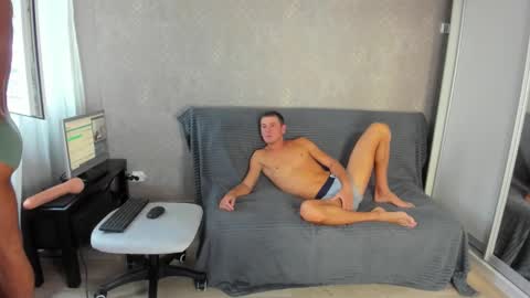 Snapshot of thermalsis chatting on 20, 10, 2025 Sasha Zhenya online show from 20, 10, 2025