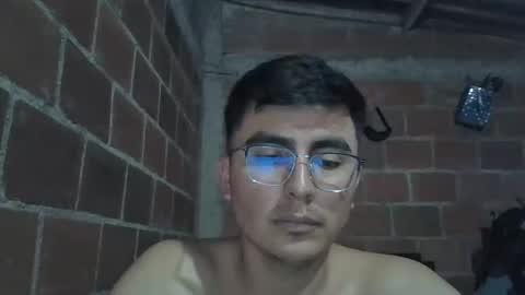 Snapshot of therondevereaux chatting on 28, 4, 2026 Theron Devereaux online show from 28, 4, 2026
