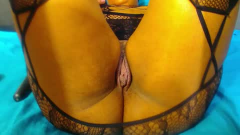 Snapshot of theshybaddie chatting on 15, 9, 2025 theshybaddie online show from 15, 9, 2025