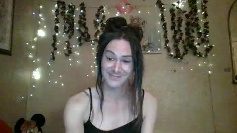 Snapshot of thesillymillie chatting on 11, 6, 2026 sillymillie0 online show from 11, 6, 2026