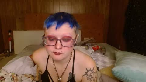Snapshot of thesirenscall chatting on 16, 5, 2026 Siren of the Fae online show from 16, 5, 2026