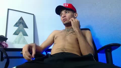 Snapshot of theskinny8inch_ chatting on 20, 2, 2025 theskinny8inch_ online show from 20, 2, 2025