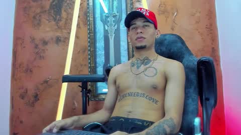 Snapshot of theskinny8inch_ chatting on 20, 9, 2025 theskinny8inch_ online show from 20, 9, 2025