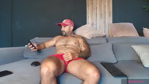 Snapshot of thestraightroom chatting on 14, 5, 2026 thestraightroom online show from 14, 5, 2026
