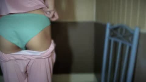 Snapshot of thesweetgirlugly_lilly chatting on 10, 7, 2026 thesweetgirlugly_lilly online show from 10, 7, 2026