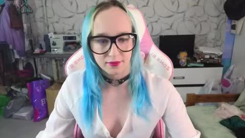 Snapshot of thetrixy chatting on 1, 10, 2025 The Great And Powerful Trixie online show from 1, 10, 2025