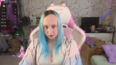 Snapshot of thetrixy chatting on 8, 10, 2025 The Great And Powerful Trixie online show from 8, 10, 2025