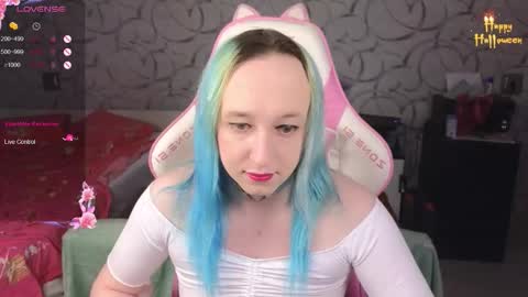 Snapshot of thetrixy chatting on 5, 11, 2025 The Great And Powerful Trixie online show from 5, 11, 2025