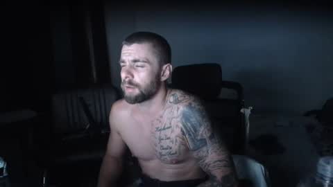 Snapshot of theufcfan_8181 chatting on 20, 10, 2025 troy online show from 20, 10, 2025