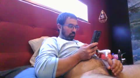 Snapshot of theviper1990 chatting on 20, 5, 2026 Carlos1990 online show from 20, 5, 2026