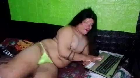 chubbysweetsexybitch online show from 4, 1, 2025