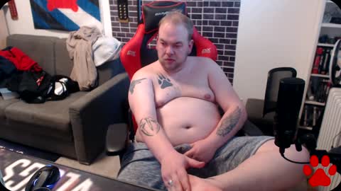 Snapshot of thewolfy31 chatting on 30, 1, 2025 PupWolfy online show from 30, 1, 2025