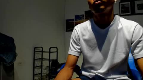 thiago_2004 online show from 12, 9, 2025