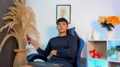 Thiago  online show from 5, 4, 2026