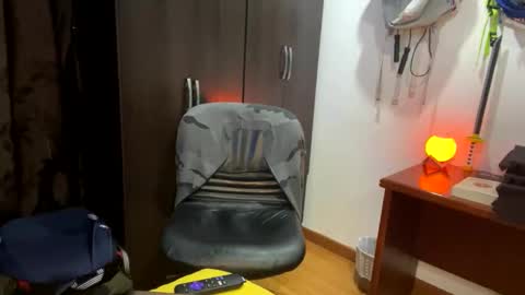 thiago_happy online show from 24, 4, 2026