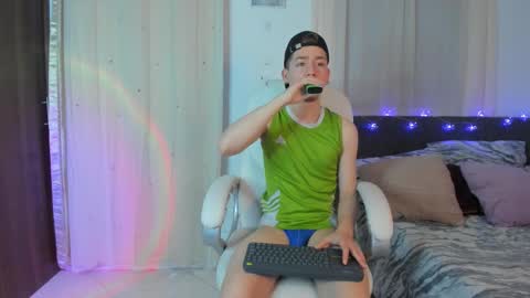 Manuel online show from 23, 12, 2025