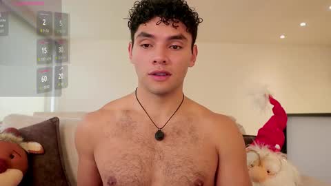 Snapshot of thiago_l chatting on 21, 12, 2025 Just Thiago online show from 21, 12, 2025