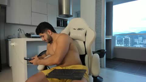 Snapshot of thiago_moretti chatting on 17, 6, 2026 THIAGO online show from 17, 6, 2026