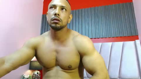 Snapshot of thiago_summers chatting on 22, 11, 2025 Thiago Summers online show from 22, 11, 2025