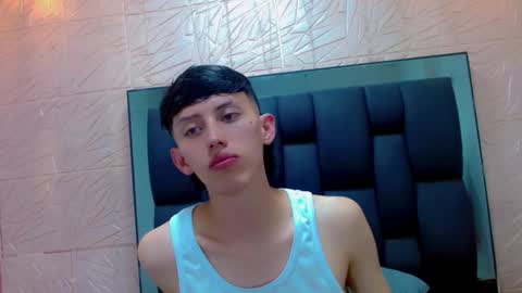 thiago_twink38 online show from 4, 12, 2025