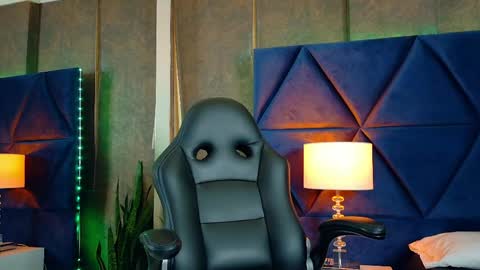 Snapshot of thiagoferrer_ chatting on 19, 5, 2026 T H I A G O online show from 19, 5, 2026