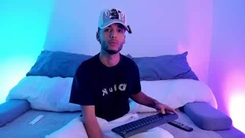 ThiagoFerreti online show from 16, 6, 2026