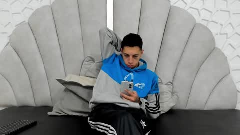 Thiago   online show from 6, 2, 2025