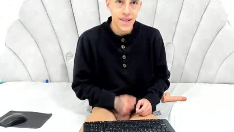 Thiago   online show from 5, 4, 2026