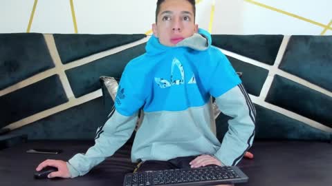 Thiago   online show from 9, 4, 2026