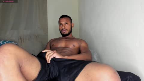 Snapshot of thiagosantos_ chatting on 27, 11, 2025 Thiago Instagram online show from 27, 11, 2025