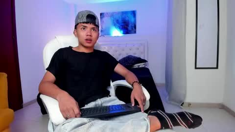 Snapshot of thiagosterling chatting on 7, 5, 2026 Thiago online show from 7, 5, 2026